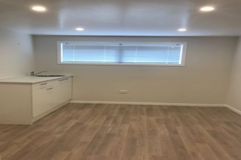 Photo of property in 35 Puketapu Road, Taradale, Napier, 4112