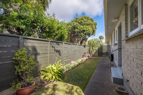 Photo of property in 1/8 Derwent Lee Grove, Epuni, Lower Hutt, 5011