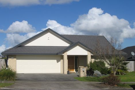 Photo of property in 4 Brinlack Drive, East Tamaki, Auckland, 2016