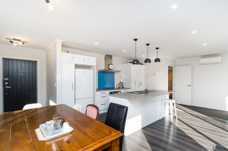 Photo of property in 2 Cardiff Street, Highbury, Palmerston North, 4412