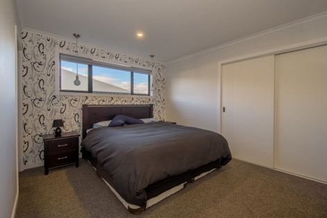 Photo of property in 18 Magnetic Place, Cromwell, 9310