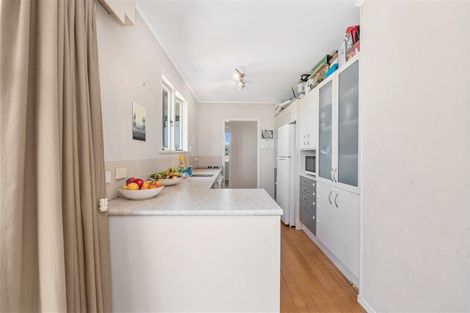 Photo of property in 3 La Trobe Street, Pakuranga Heights, Auckland, 2010