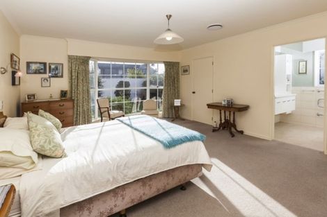 Photo of property in 125 Fendalton Road, Fendalton, Christchurch, 8014