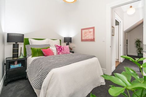 Photo of property in 18 Portland Crescent, Thorndon, Wellington, 6011