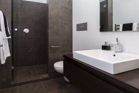 Photo of property in 100a Glandovey Road, Fendalton, Christchurch, 8052