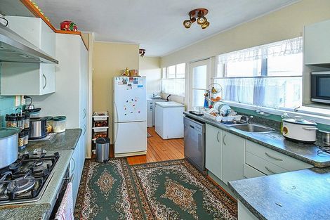 Photo of property in 90 Station Road, Papatoetoe, Auckland, 2025