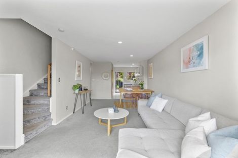 Photo of property in 3/17 Pannill Place, Oteha, Auckland, 0632