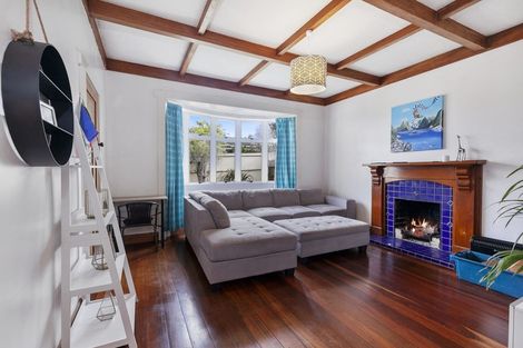 Photo of property in 1/8 Merani Street, Narrow Neck, Auckland, 0622