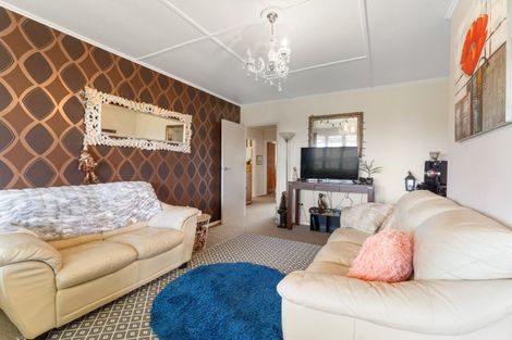 Photo of property in 3 Rugby Street, Levin, 5510