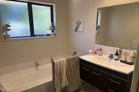 Photo of property in 5 Bell Bird Rise, Picton, 7220