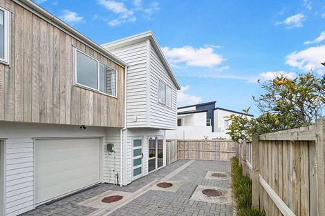 Photo of property in 6d Law Street, Torbay, Auckland, 0630