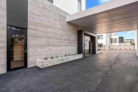 Photo of property in 4/12 Latimer Square, Christchurch Central, Christchurch, 8011