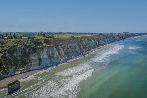 Photo of property in 6 Mowhanau Drive, Kai Iwi, Whanganui, 4574