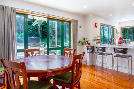 Photo of property in 86 Wood Bay Road, Titirangi, Auckland, 0604