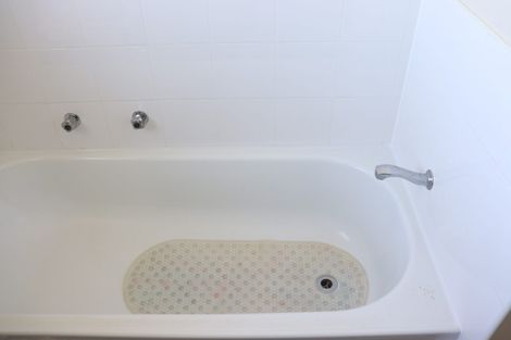 Photo of property in 80 Akaroa Drive, Maupuia, Wellington, 6022