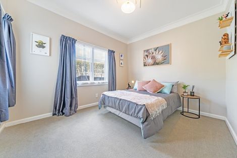 Photo of property in 11 Pitt Street, Moera, Lower Hutt, 5010