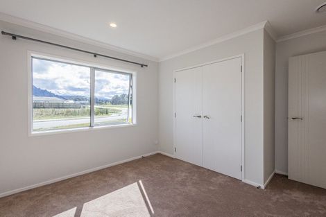 Photo of property in 28 Kowhai Crescent, Ohakune, 4625