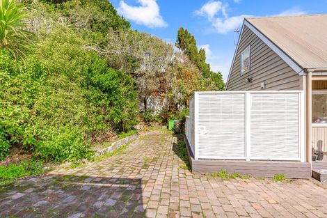 Photo of property in 2/32 Moana Avenue, Onehunga, Auckland, 1061