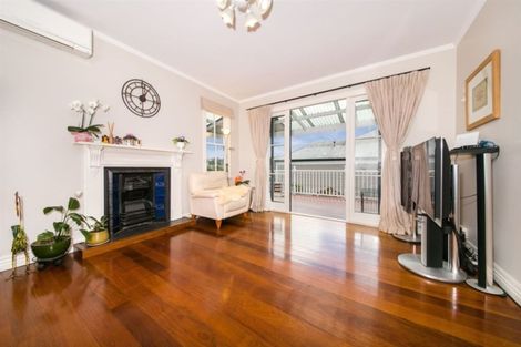 Photo of property in 4/2 Georgia Terrace, Albany, Auckland, 0632