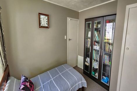 Photo of property in 6a Brierley Place, Marfell, New Plymouth, 4310