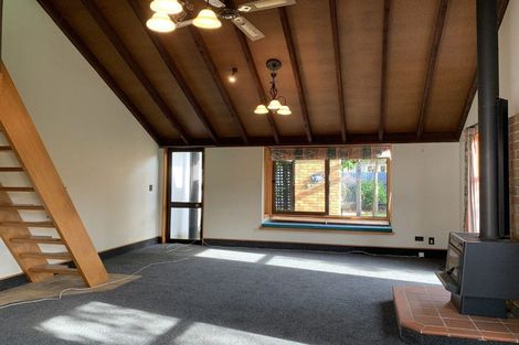 Photo of property in 2/11 Hammond Road, Taradale, Napier, 4112