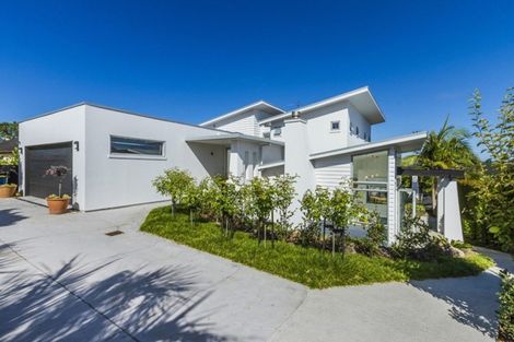 Photo of property in 13 Kittiwake Drive, Schnapper Rock, Auckland, 0632