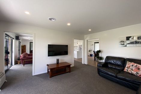 Photo of property in 782 Mangorei Road, Mangorei, New Plymouth, 4371