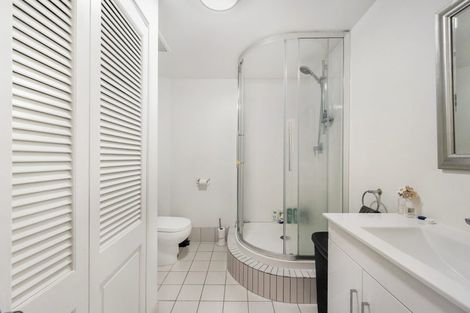 Photo of property in Mansfield Towers, 1 Grant Road, Thorndon, Wellington, 6011