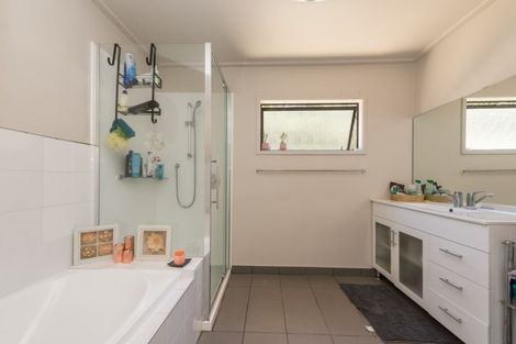 Photo of property in 245 Saint Vincent Street, Toi Toi, Nelson, 7010