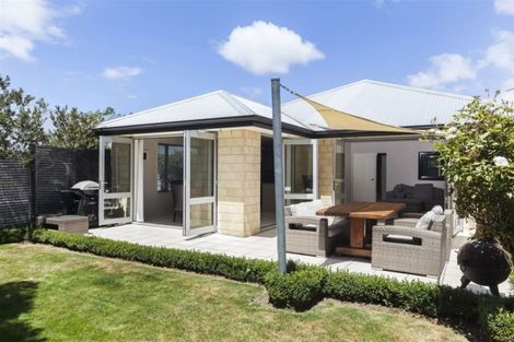 Photo of property in 9 Dunvegan Place, Harewood, Christchurch, 8051