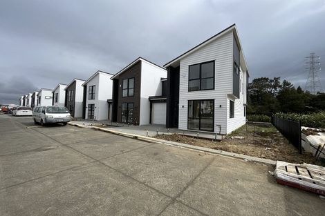 Photo of property in 1 Whawhaki Lane, Kumeu, 0810