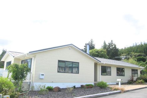 Photo of property in 67 Moeraki Road, Maoribank, Upper Hutt, 5018