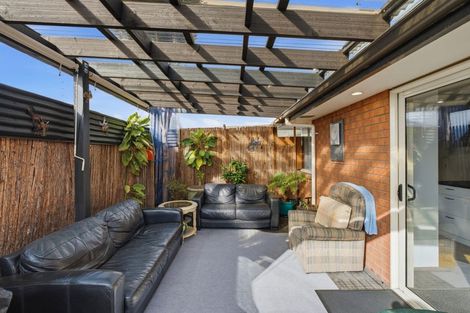 Photo of property in 40a Mackworth Street, Woolston, Christchurch, 8062