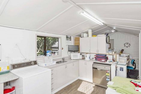 Photo of property in 4 Kainga Road, Kainga, Christchurch, 8083