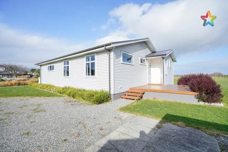 Photo of property in 8 Peace Street, Tuatapere, 9620