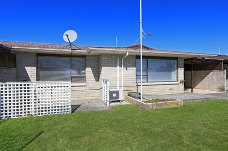 Photo of property in 3/301 Sylvan Road, Parkvale, Hastings, 4122