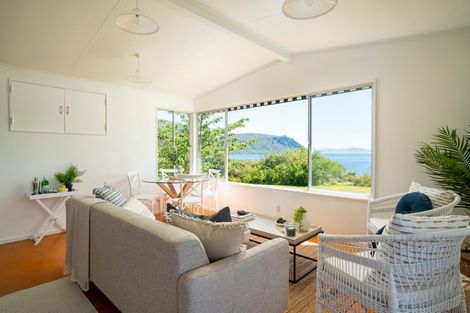 Photo of property in 10 Kinloch Road, Kinloch, Taupo, 3377