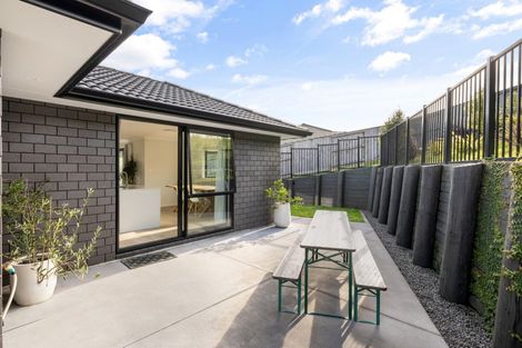 Photo of property in 20 Moira Close, Welcome Bay, Tauranga, 3175