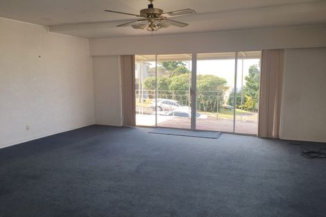 Photo of property in 15 Hauraki Crescent, Pinehill, Auckland, 0632