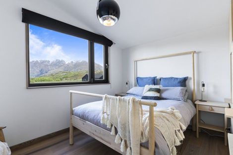 Photo of property in 6 Soudley Court, Jacks Point, Queenstown, 9371