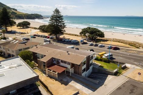 Photo of property in 18 Marine Parade, Mount Maunganui, 3116