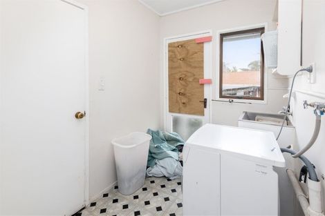 Photo of property in 23 Jandell Crescent, Bucklands Beach, Auckland, 2014