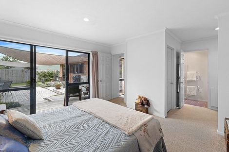 Photo of property in 16 Dorchester Place, Nawton, Hamilton, 3200