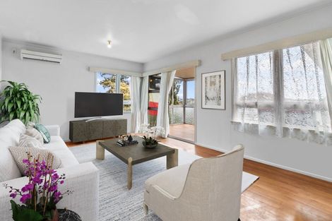 Photo of property in 14 Exmouth Road, Northcote, Auckland, 0627