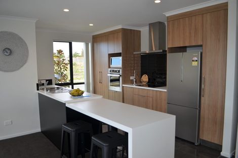 Photo of property in 2 Flaxmill Way, Papamoa, 3118