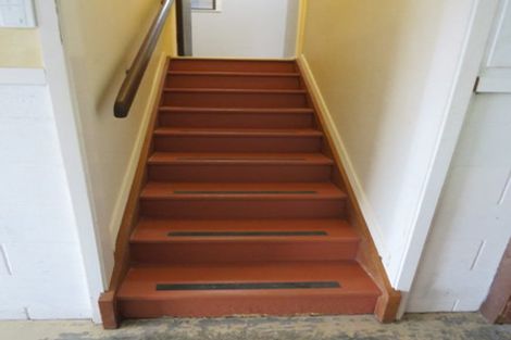 Photo of property in 1b Cairngorm Place, Highland Park, Auckland, 2010