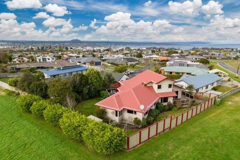 Photo of property in 16 Carpentras Way, Nukuhau, Taupo, 3330