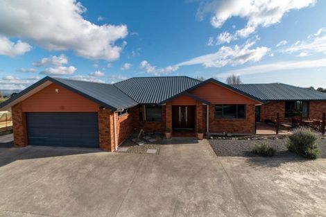 Photo of property in 339 Stoney Creek Road, Kelvin Grove, Palmerston North, 4470