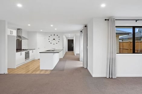 Photo of property in 14 Northmoor Boulevard, Rolleston, 7615