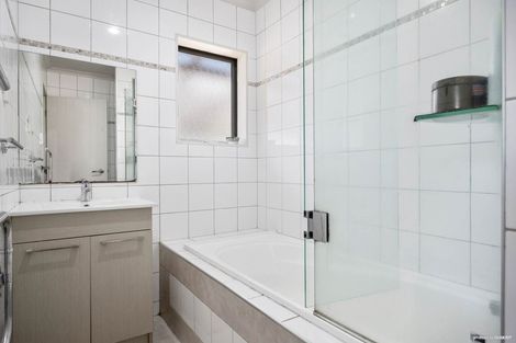 Photo of property in 16a Swaffield Road, Papatoetoe, Auckland, 2025